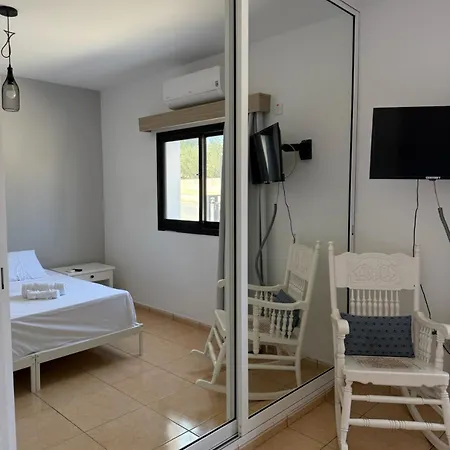Family 1br Double And Bunk Bed Rm 7 Aparthotel 3*